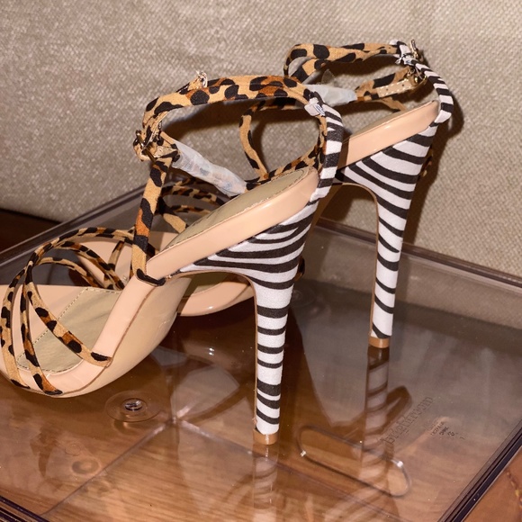 Animal Print Heels - Picture 4 of 8